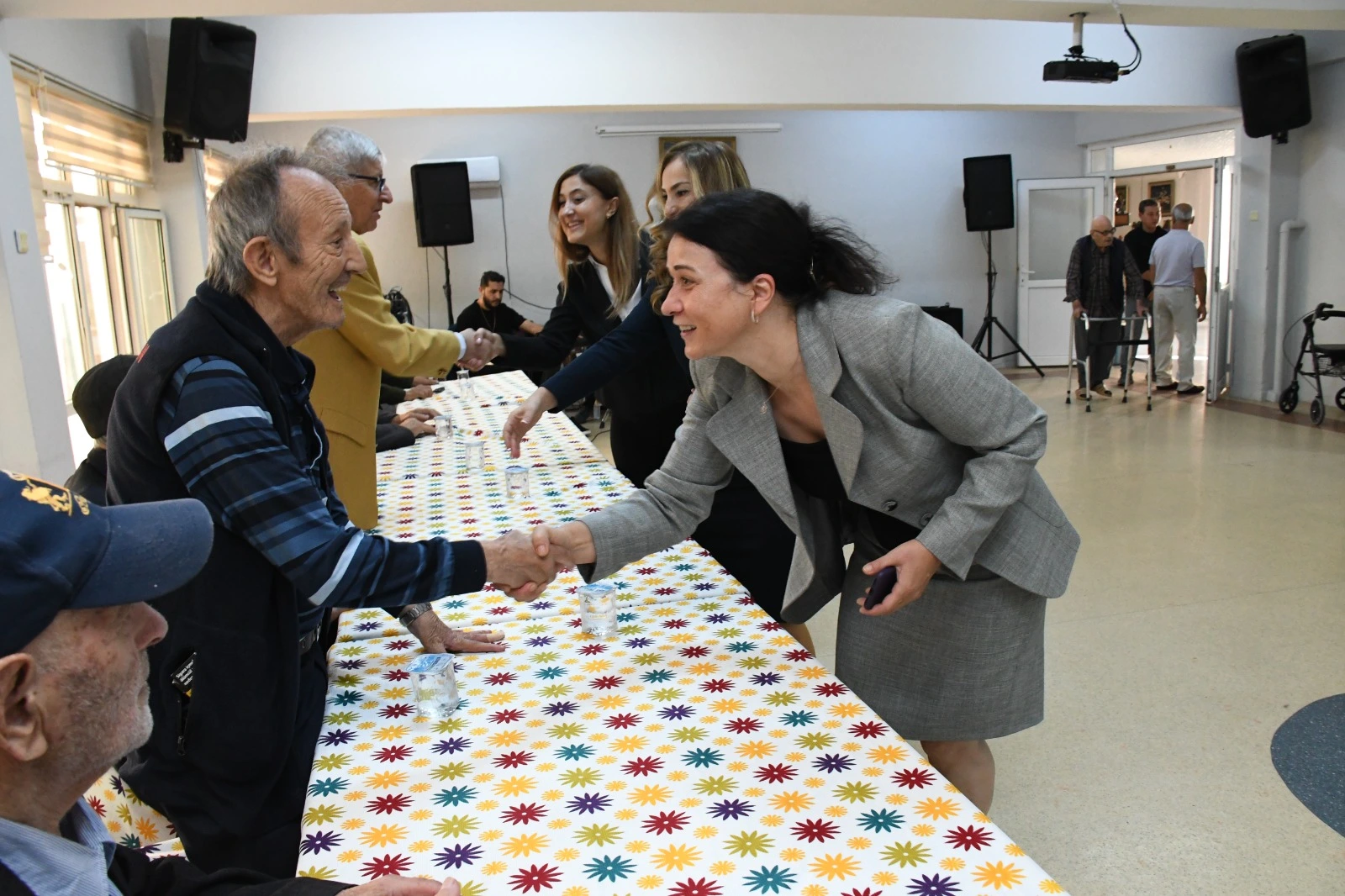 BBB’den Yaşlılar Günü’nde anlamlı ziyaretler