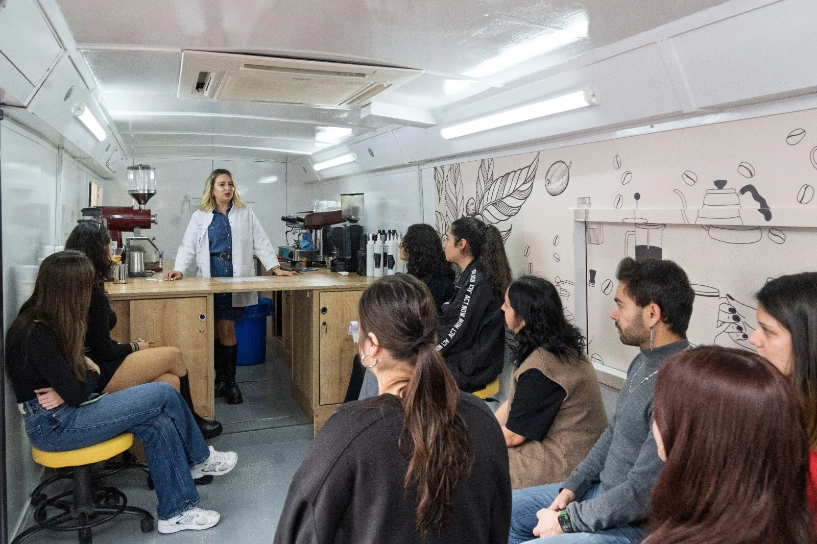 İzmir'in Mobil Barista Otobüsü yollarda 