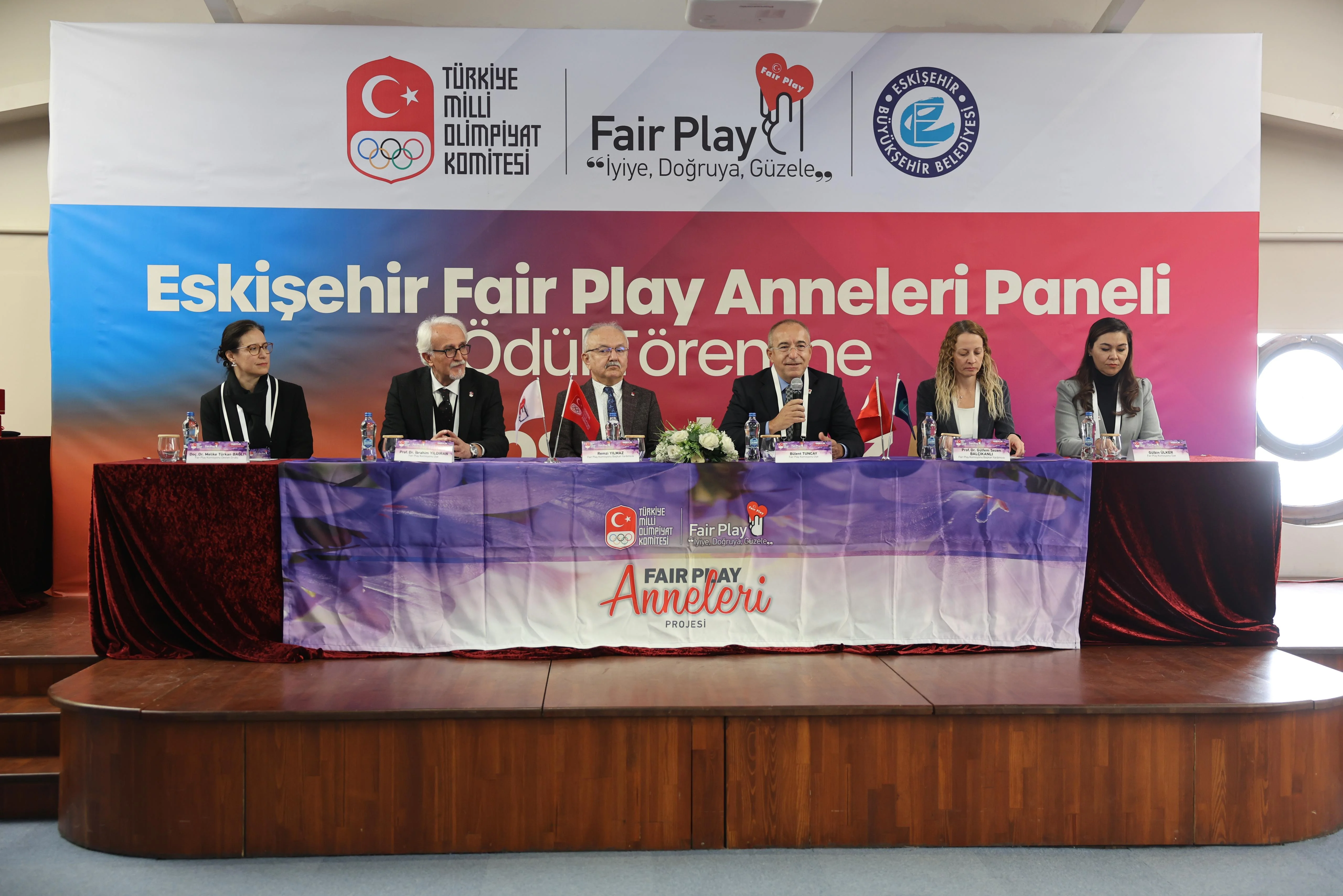 YILIN “FAIR PLAY ANNESİ” BAŞKAN AYŞE ÜNLÜCE