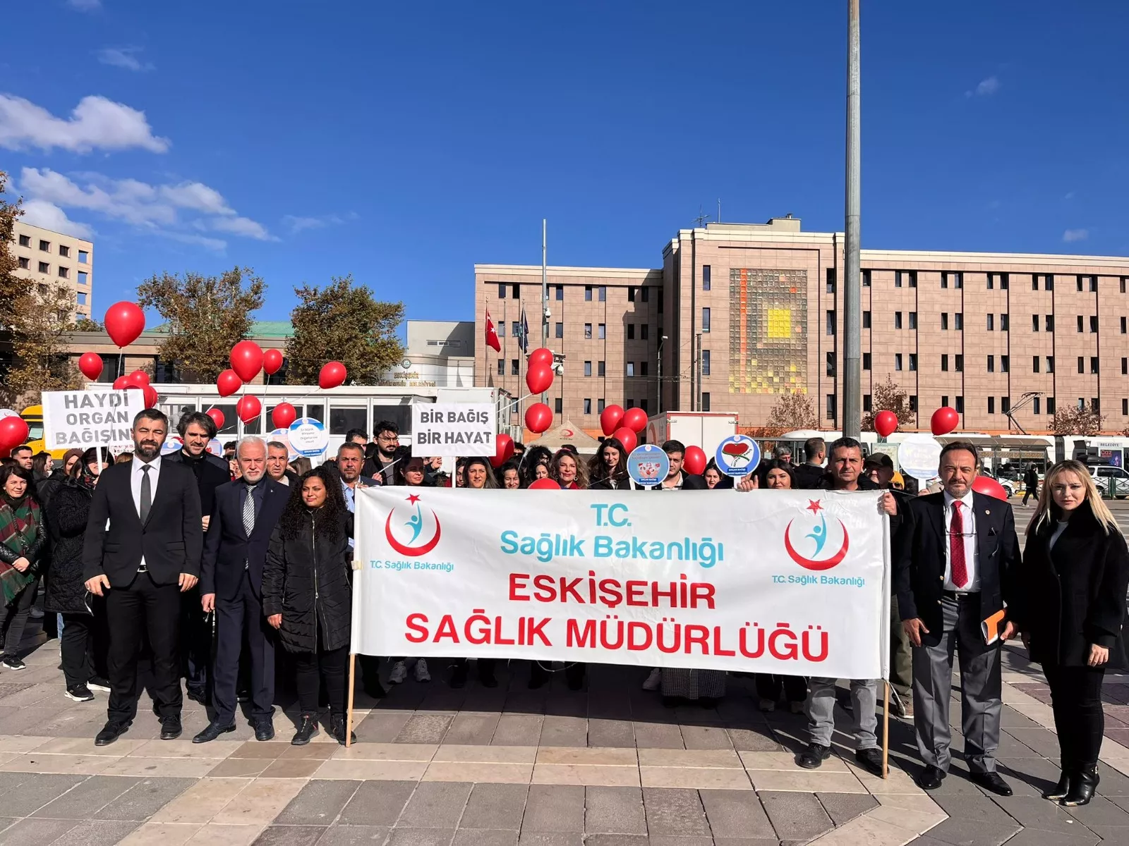 Eskişehir'de organ bağışı farkındalık yürüyüşü düzenlendi