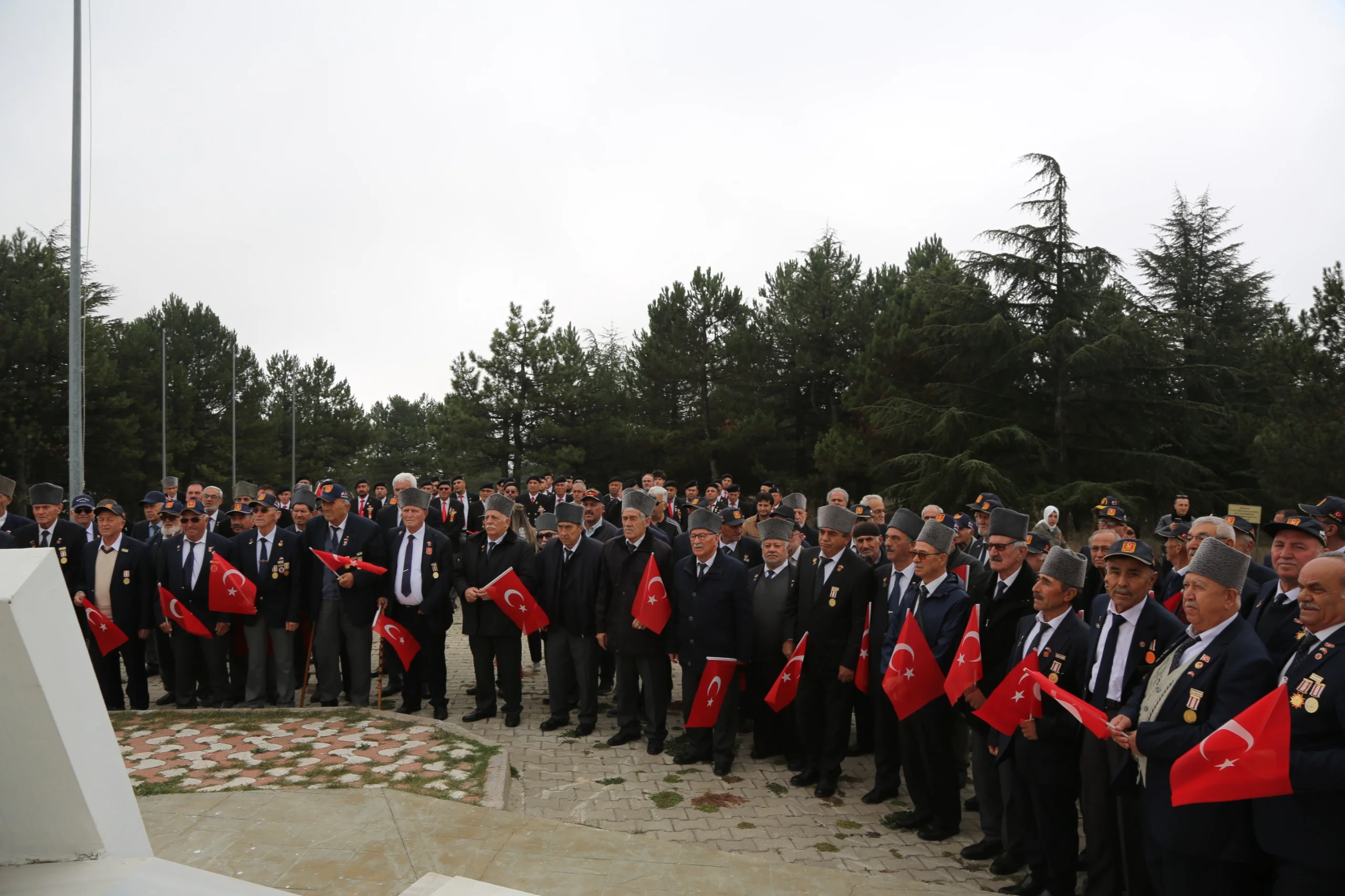 GAZİLERİMİZ KURTULUŞ MÜCADELESİNİN KALBİNDE BULUŞTU