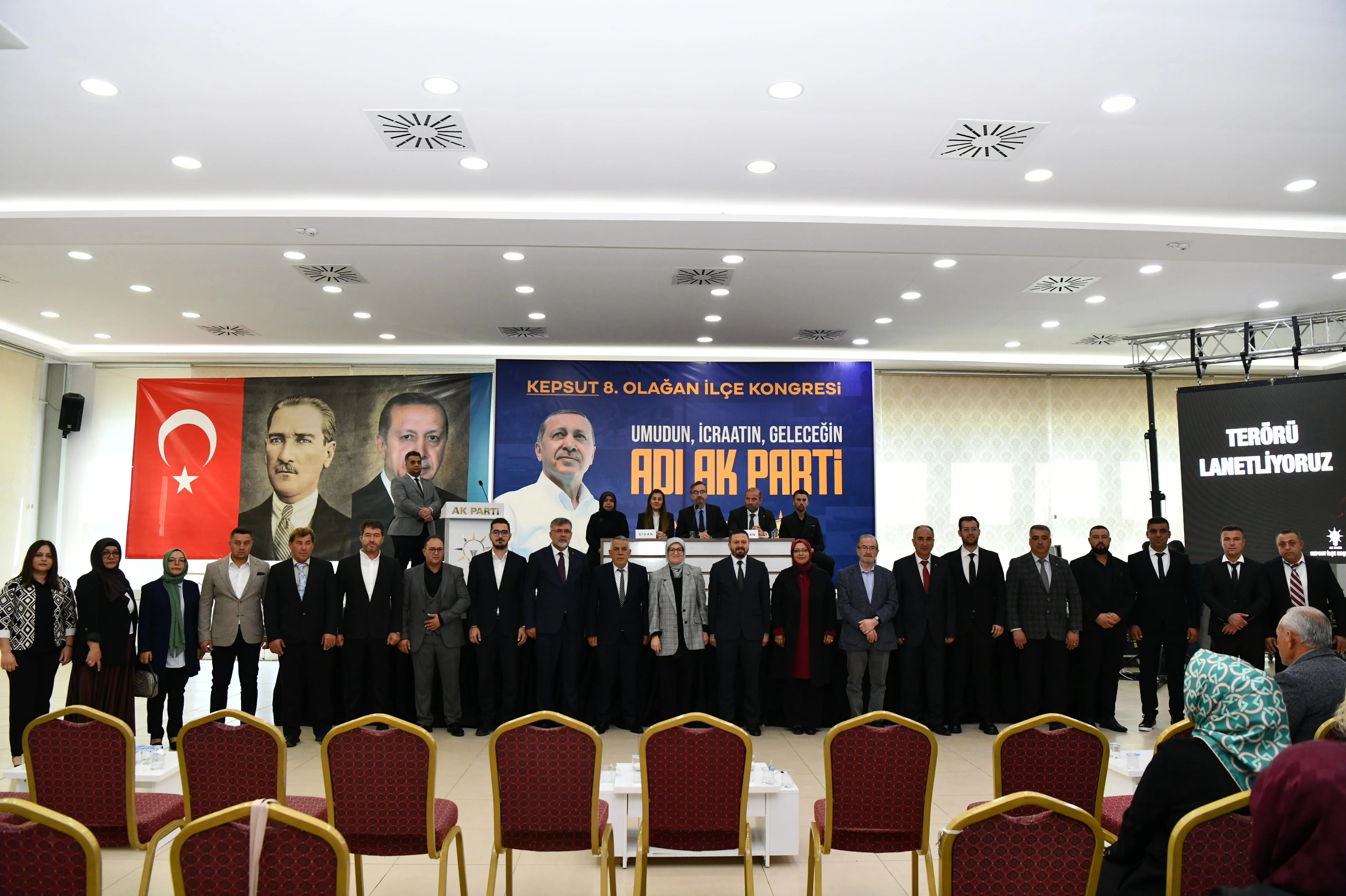 AK PARTİ KEPSUT VE BİGADİÇ İLÇE KONGRELERİ YAPILDI