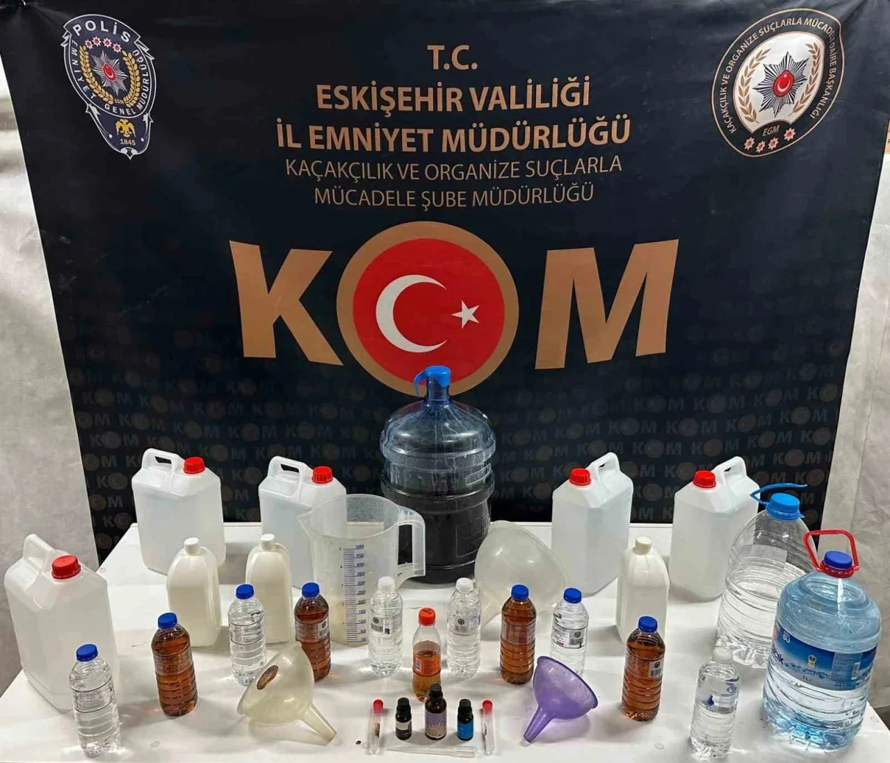 Eskişehir'de Zehir Tacirlerine Operasyon Gerçekleştirildi