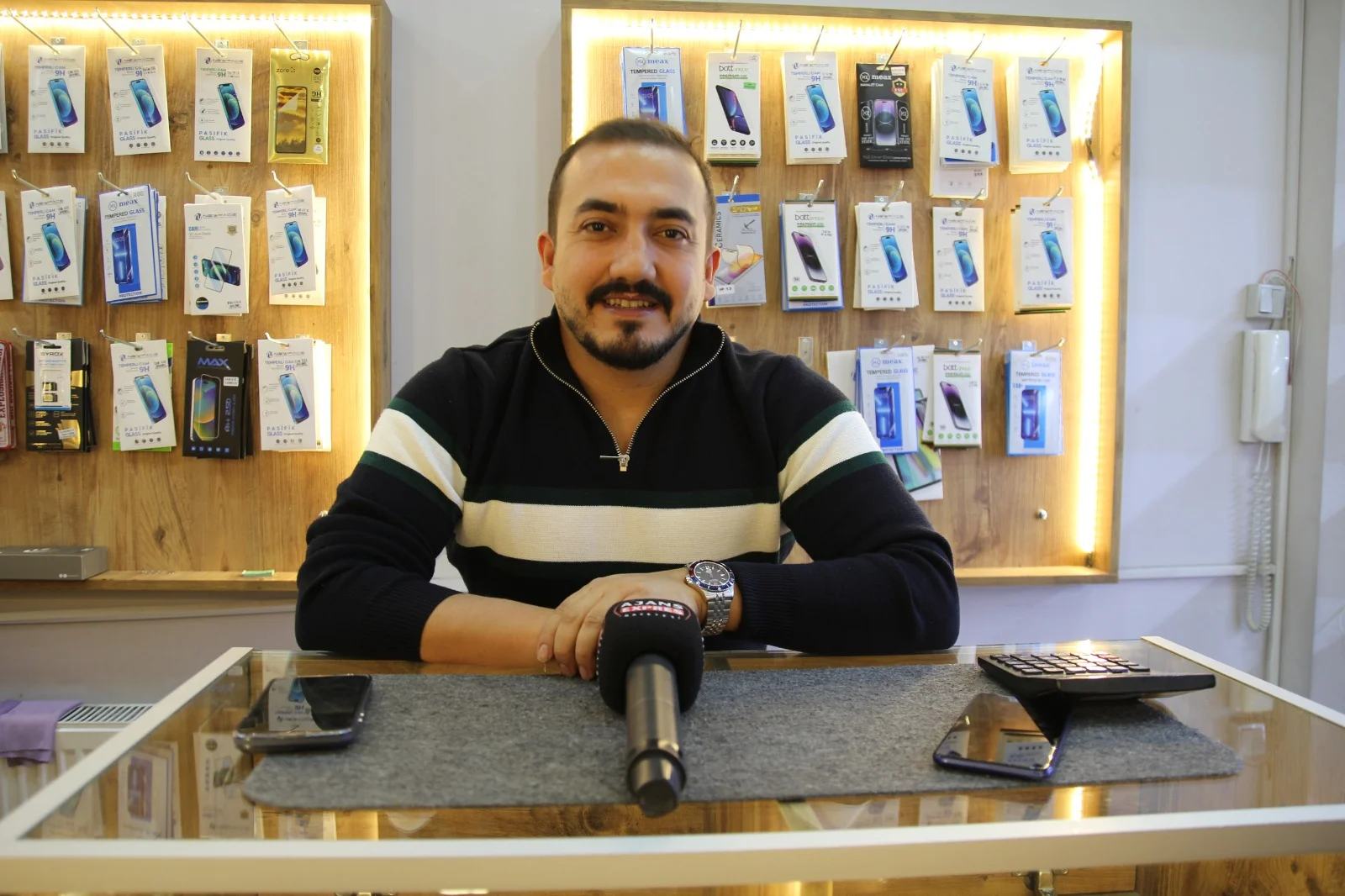 Telefon fiyatlarının Araba parasına ulaştığı Eskişehir’de yapılan bir takasla belgelendi.