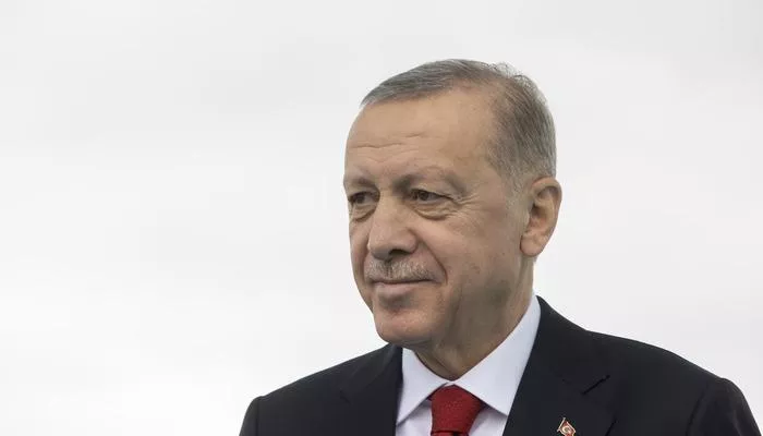 Cumhurbaşkanı Erdoğan&#039;dan Öğretmenler Günü mesajı: Milletimizin değerlerini yarınlara taşıyan birer köprüler