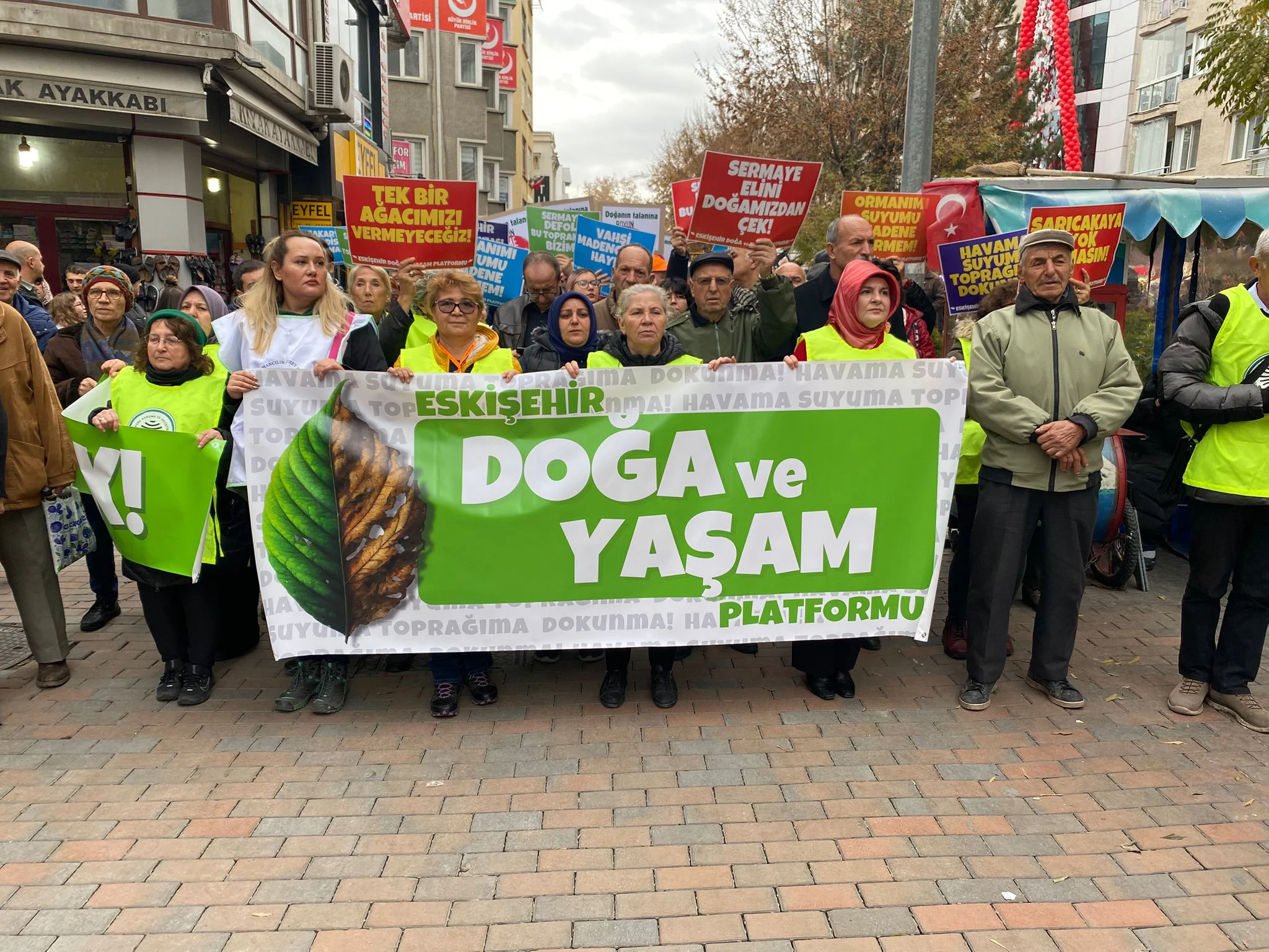 Eskişehir Doğa ve Yaşam Platformu: "Havamıza, suyumuza, toprağımıza dokunmayın!"