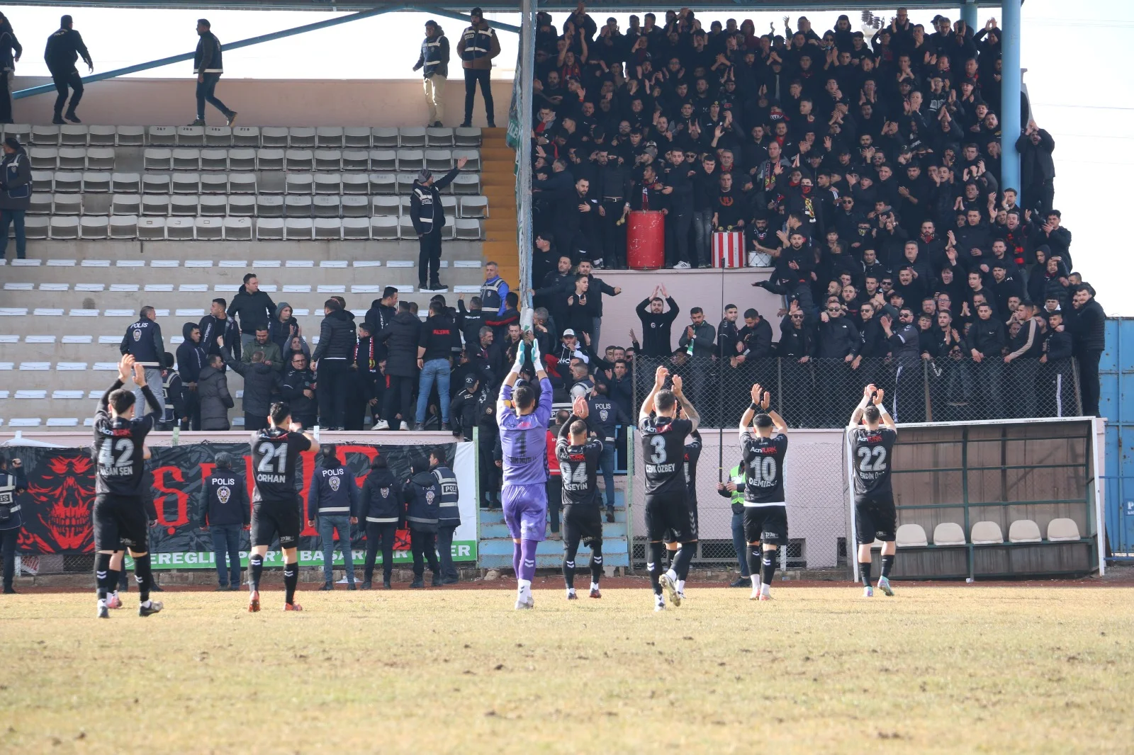 Eskişehirspor Konya deplasmanında geriden gelerek kazandı