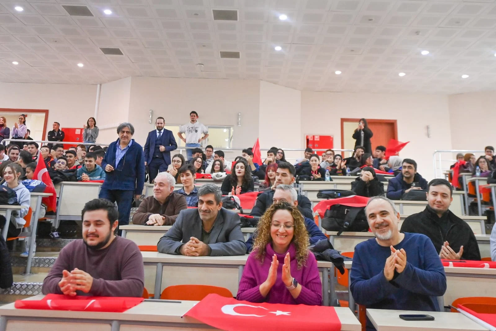 "Yol haritamızı gençlerle belirleyeceğiz"