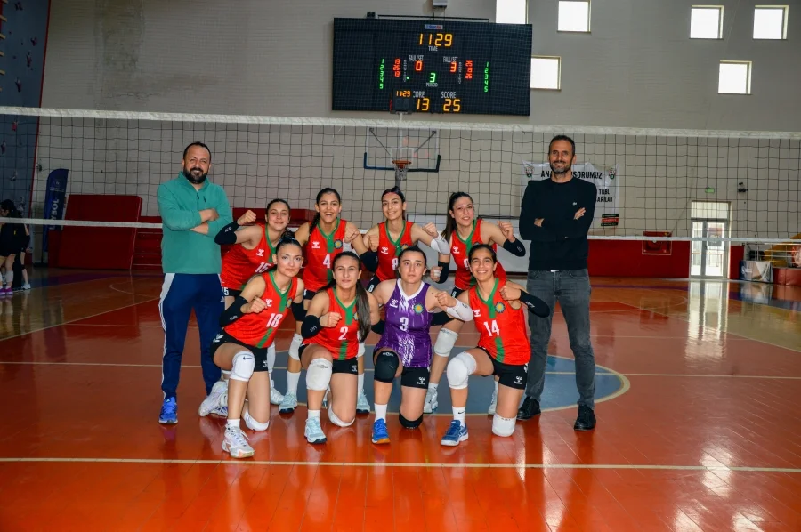 DBB Genç Kadınlar Voleybol Takımı il birinciliği yolunda ilerliyor