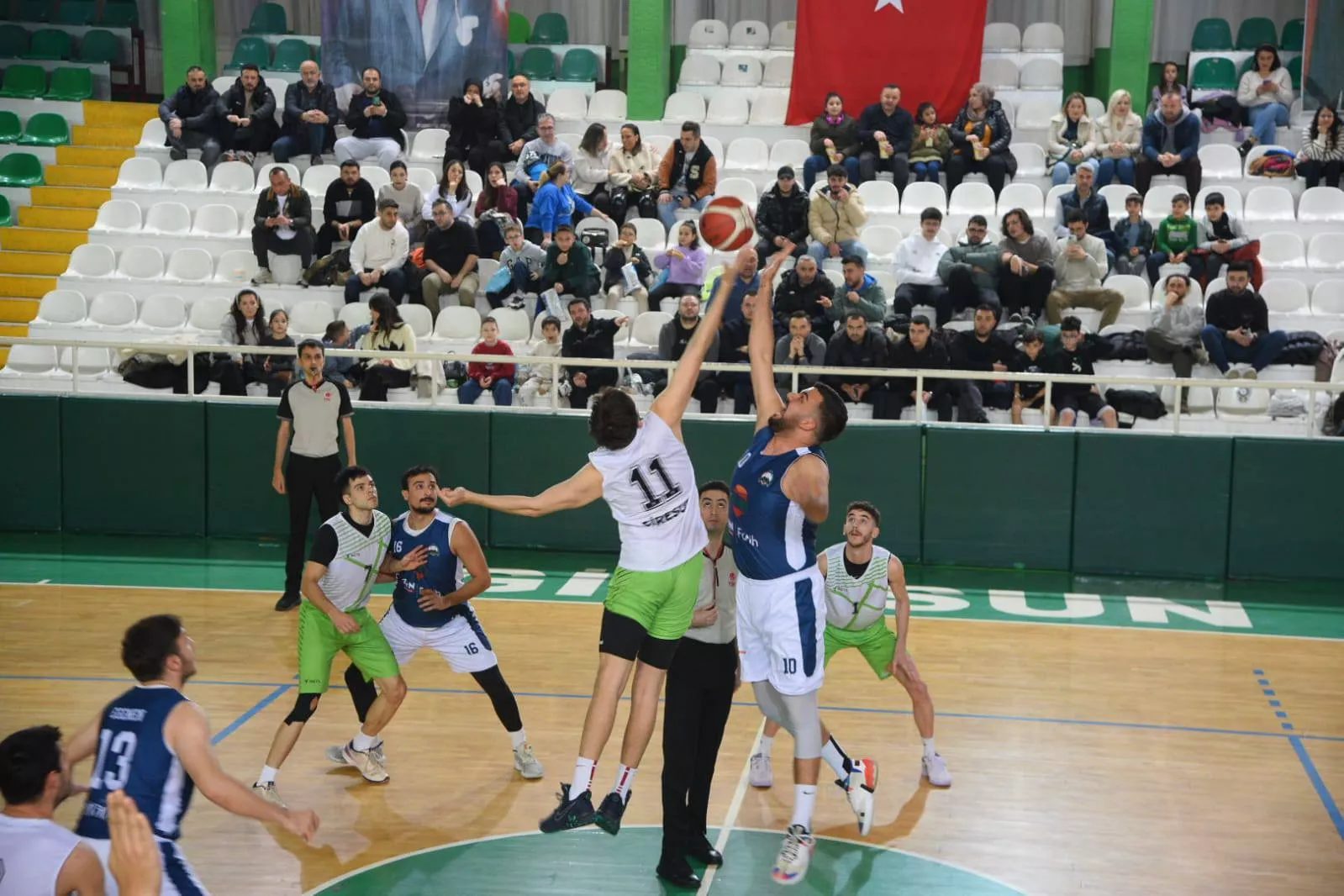 GİRESUN BELEDİYESPOR İLK YILINDA DEPLASMANLI BASKETBOL LİGİNE KATILMA HAKKI KAZANDI