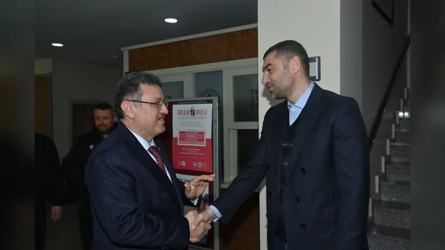 BURAK YILMAZ’DAN BAŞKAN GENÇ’E ÖVGÜ DOLU SÖZLER