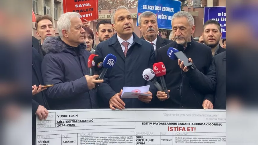 CHP’den Milli Eğitim Bakanlığı’na ‘Karne’li Eleştiri