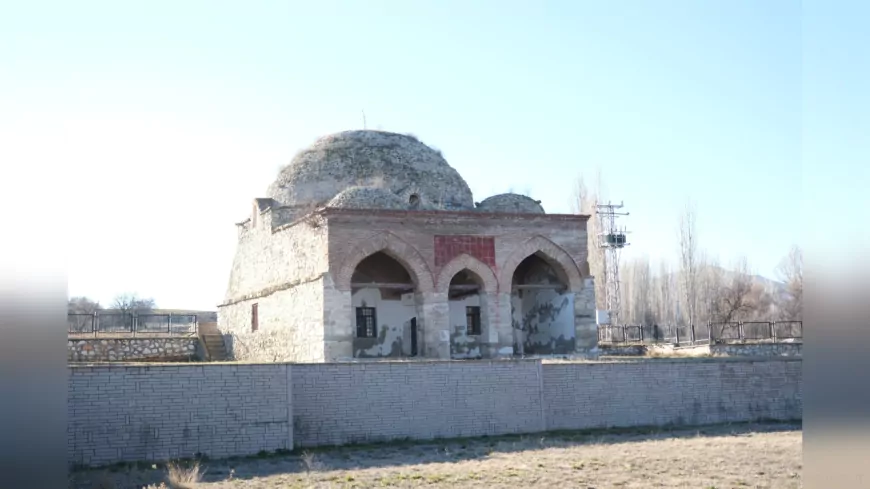 TARİHİ ANADOLU SELÇUKLU CAMİİ YENİLENİYOR