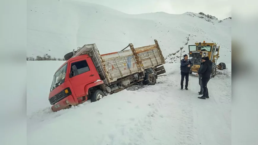 Kırsalda karla mücadele çalışması sürüyor