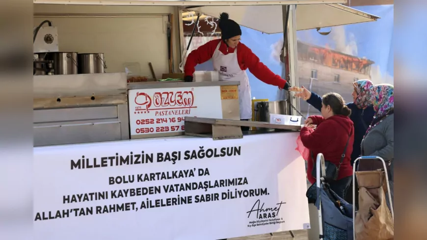 Büyükşehir Yangında Hayatını Kaybedenler İçin Lokma Dağıttı