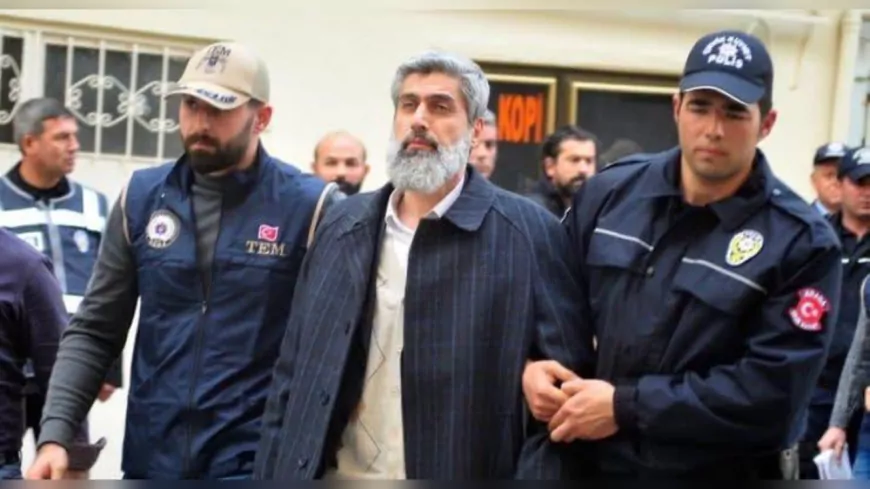 Alparslan Kuytul Gözaltına Alındı, Vakfın Üyeleri Protesto Düzenledi