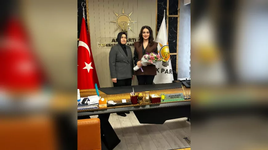 Ak Parti Tepebaşı İlçe Kadın Kolları Başkanlığı'na Fatma Kevser Atalay Getirildi