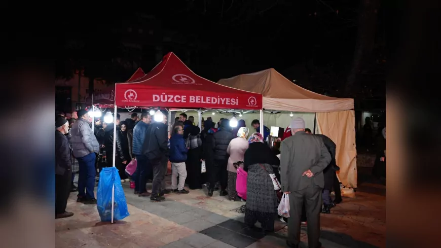 Düzce Belediyesi’nden Kandil İkramı