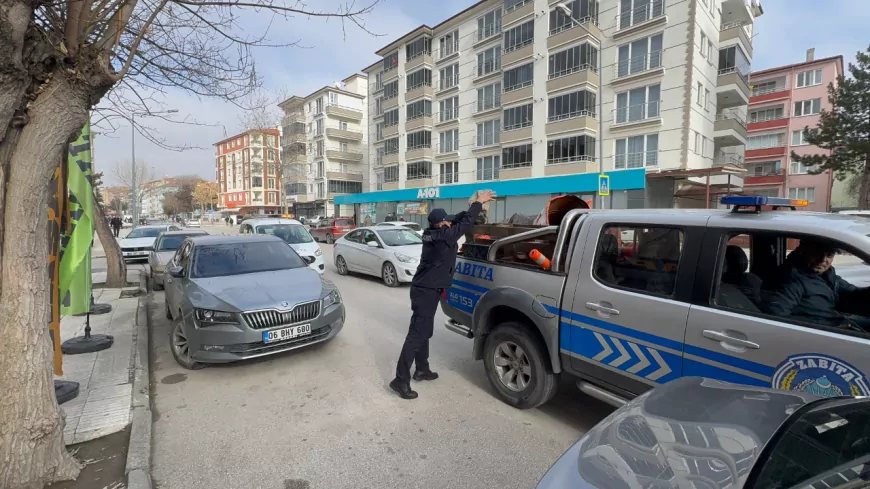 Çorum Belediyesi Zabıta Müdürlüğü, Kaldırım ve Yol İşgallerine Karşı Denetimleri Sürdürüyor