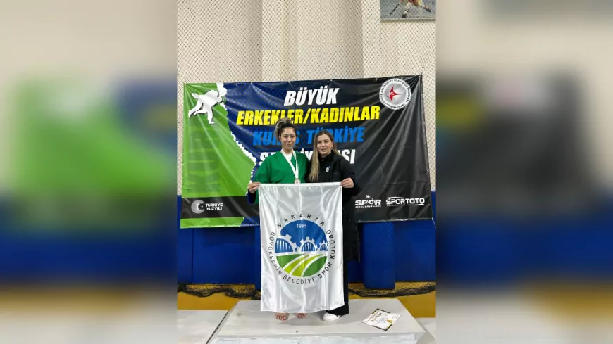 Ece Zurnacı’dan Sakarya’yı Gururlandıran Kuraş Türkiye Şampiyonluğu