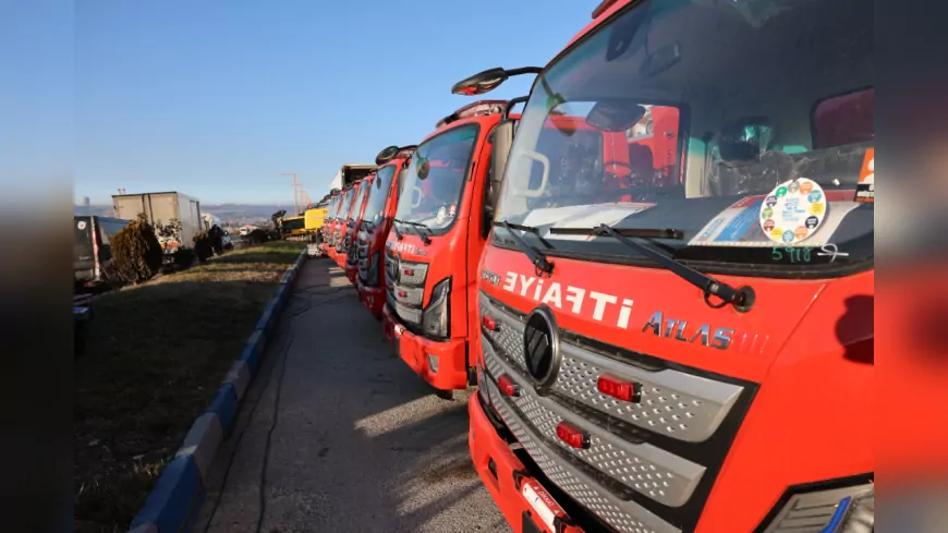 Başkan Ünlüce, TBB ve İBB ile Ankara'da Hizmet Araçları Teslim Törenine Katıldı