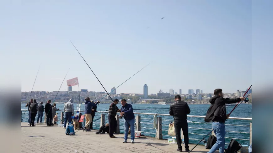 İstanbul'da Haftalık Hava Durumu: Güneşli Hava Devam Ediyor, Pazartesi Soğuyacak