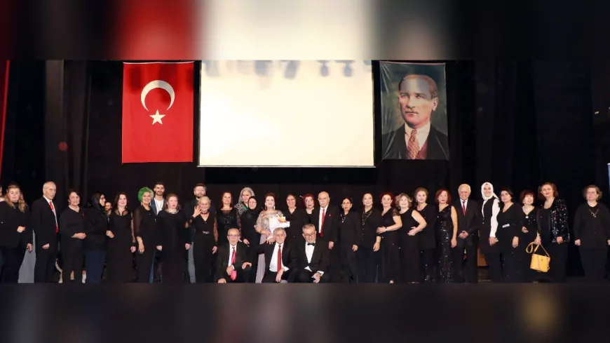 65 Yaş Üstü Korodan “Eskimeyen Şarkılar” Konseri