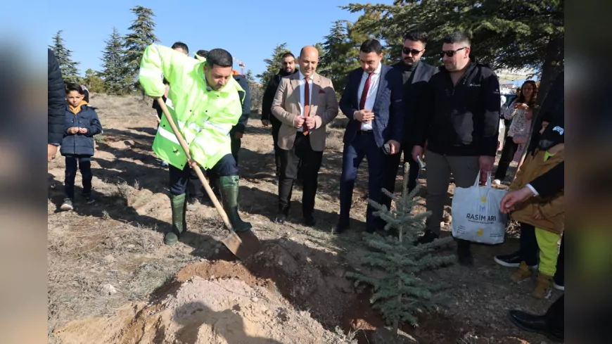 1.Sınıf Öğrencileri için Binlerce Fidan Toprakla Buluştu