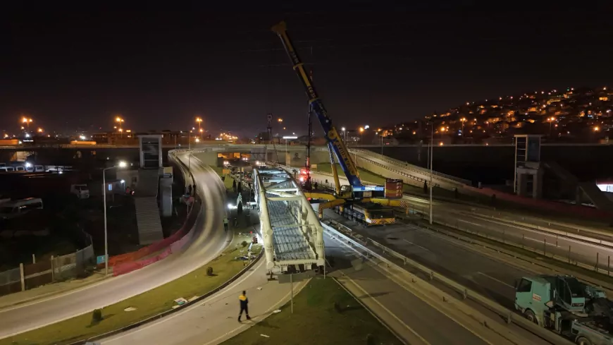 Solaklar Kavşağı’na 120 Tonluk Çelik Üst Geçit Monte Edildi