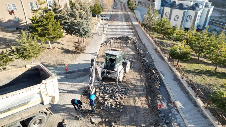 Bekdik Mahallesi'nde Yol Yenileme Çalışması Başladı