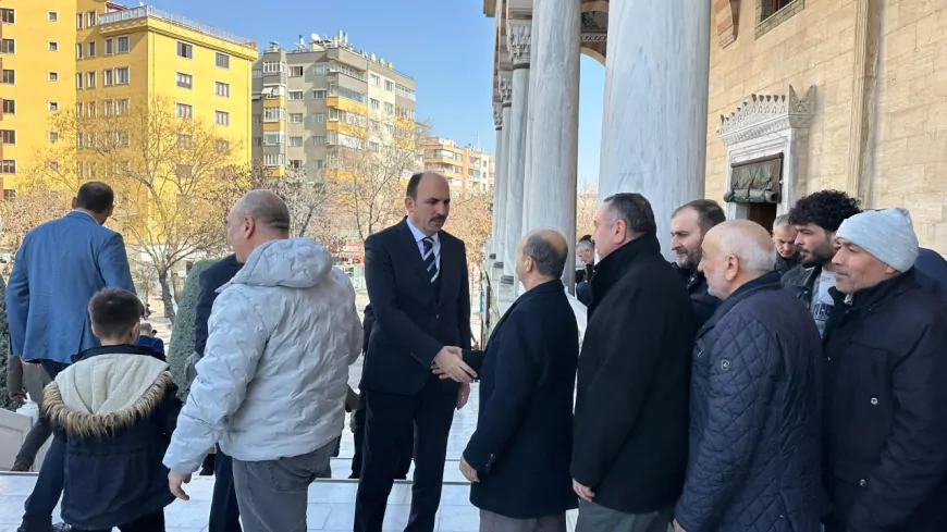 Başkan Altay, Hacıveyiszade Camii ve Kültürpark’ta Vatandaşlarla Buluştu