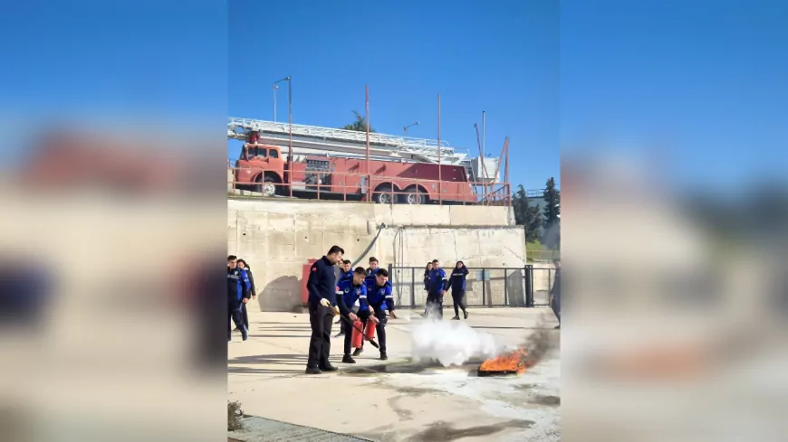 İzmir İtfaiyesi, Zabıta Personeline Yangın Güvenliği Eğitimi Verdi