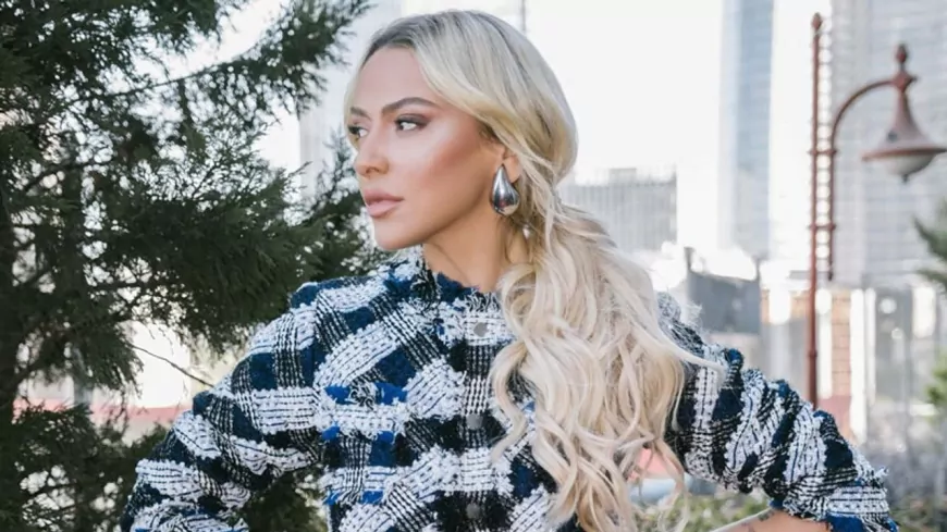 Hadise: "Atatürk'e ve onun mirasına sahip çıkmak suç değildir"