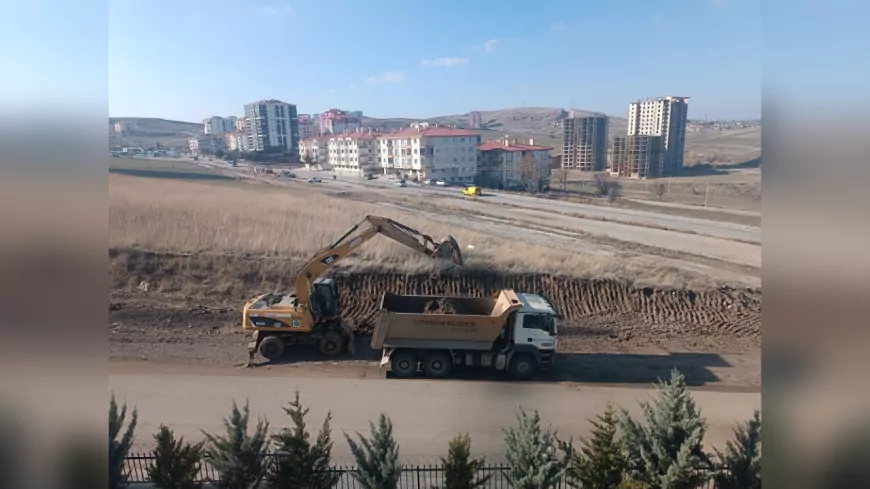 Mansur Yavaş: 'Pursaklar'da Ulaşımı Rahatlatacak Yol Çalışması Başladı'