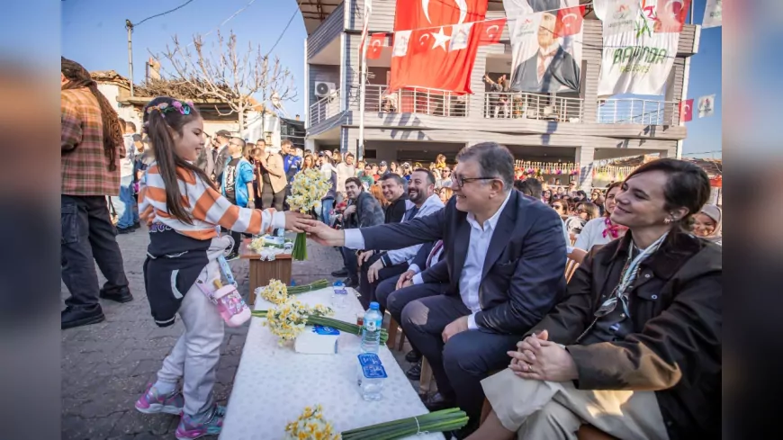 Çiçeğin Başkenti Bayındır, Festivalle Renklendi