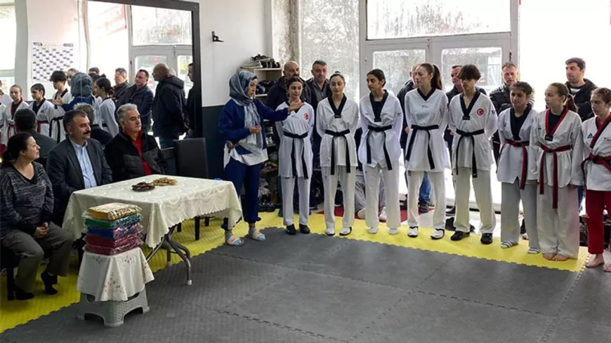 Eskişehir’de Devlet Korumasındaki Çocuklar Taekwondo Kuşak Sınavını Geçti