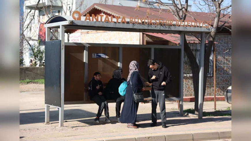 Hayalleri Gerçek Oldu: Engelli Gençler Antalya’da Şehir Turu Attı