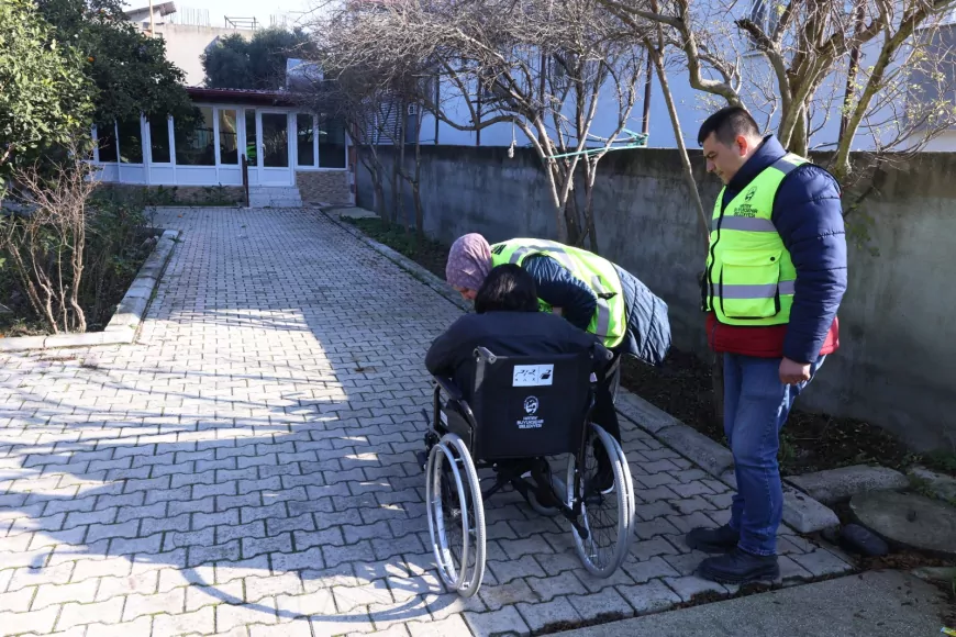 Hatay Büyükşehir Belediyesi’nden Tekerlekli Sandalye Desteği