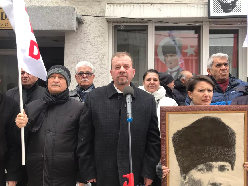 "Atatürkçü Düşünce Derneği, Teğmenlerin İhraç Edilmesine Tepki Gösterdi"