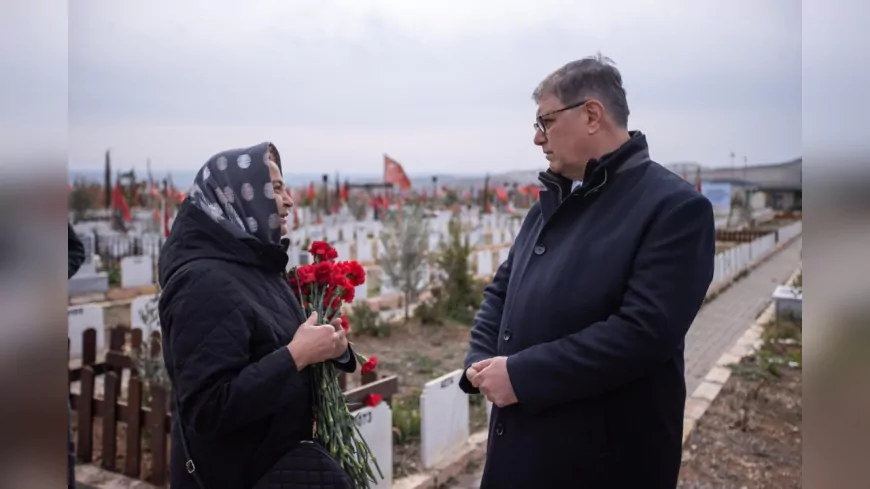 Afetin İkinci Yılında Başkan Cemil Tugay Deprem Bölgesinde