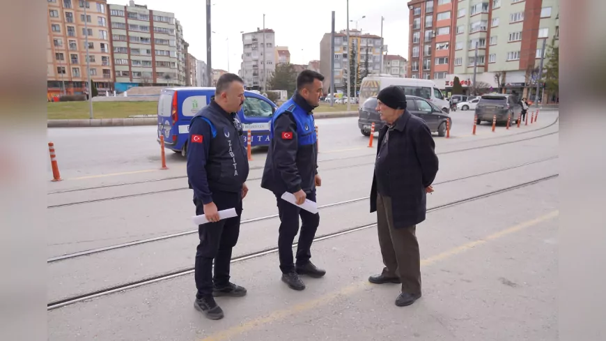 Tepebaşı Zabıta Ekipleri Vatandaşları Çevre Temizliği Konusunda Bilgilendirdi