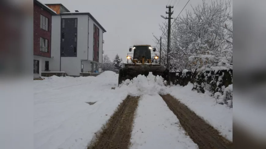 Düzce’de Dört Koldan Karla Mücadele, Gece-Gündüz Yollar Açık Tutuluyor