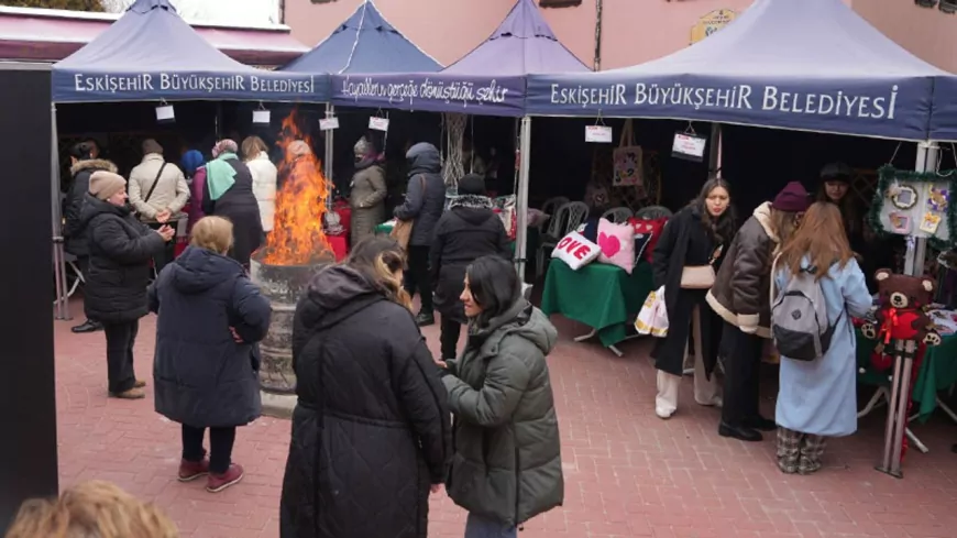 Eskişehir'de 14 Şubat’a özel ESMEK hediyelik eşya pazarı kuruldu