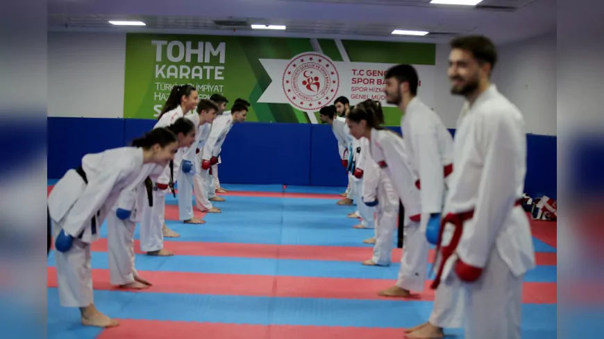 Büyükşehir Spor Kulübü Başkanı Enes Zengin’den Karate Takımına Motivasyon Ziyareti