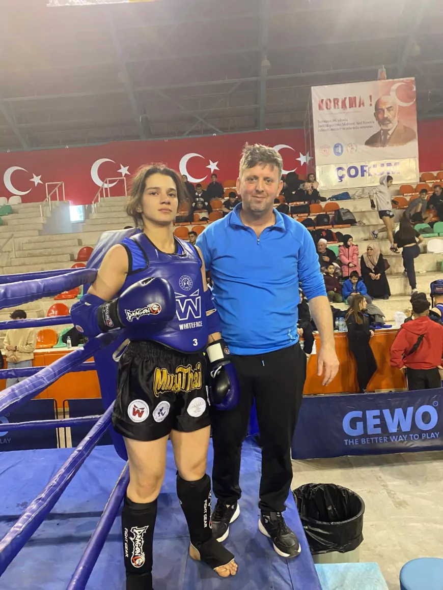 Trabzonlu Sporcular Karadeniz Muay Thai Şampiyonası'ndan 5 Madalya ile Döndü