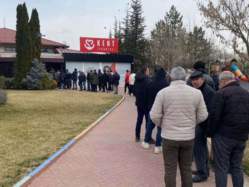 Eskişehir Kentpark’taki Kent Lokantası’na Yoğun İlgi