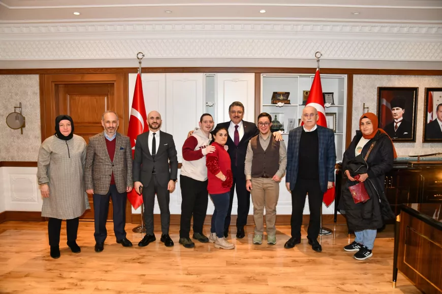 Başkan Genç’ten Down Sendromlu Bireylere Tam Destek