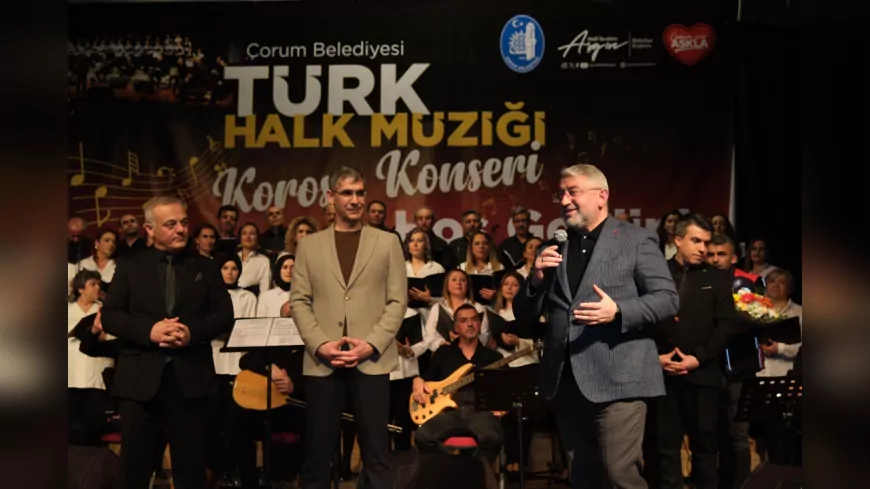 Çorum'da Türk Halk Müziği Konserine Yoğun İlgi