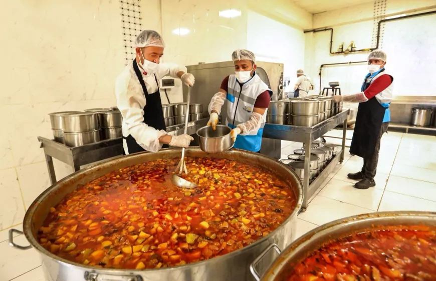 Van Büyükşehir Belediyesi Ramazan’da 10 Bin Kişiye İftar Yemeği Dağıtacak