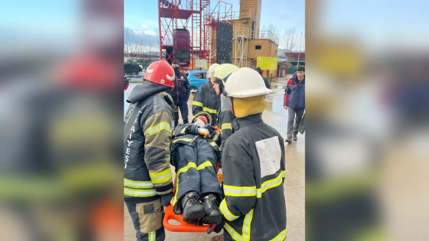 Kocaeli İtfaiyesi’nden YÜDAK Öğrencilerine Gönüllü İtfaiyecilik Eğitimi